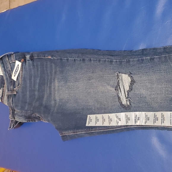 Old Navy Women's Jeans - Picture 2 of 3